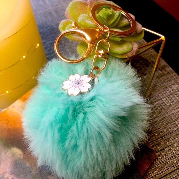 Accessories - #28aqua 🌸🐟NWOT Cute Flower Charm Aqua Pom Pom Keychain 🐟💗